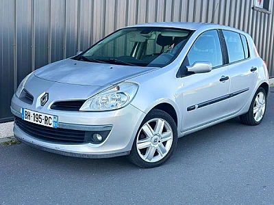 Renault Clio III (2) 1.5 DCI 105 5CV INITIALE 5P ECO2