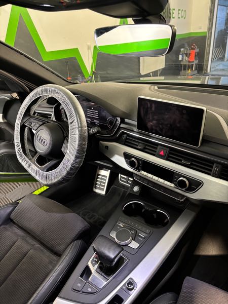 Audi A4 V AVANT V6 3.0 TDI 218 S LINE S TRONIC