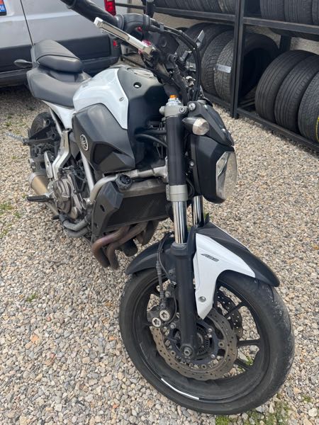 YAMAHA MT 07 ABS