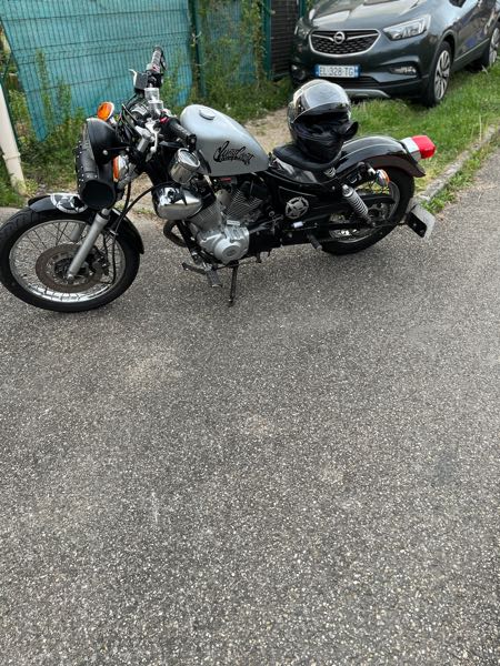 YAMAHA VIRAGO XV