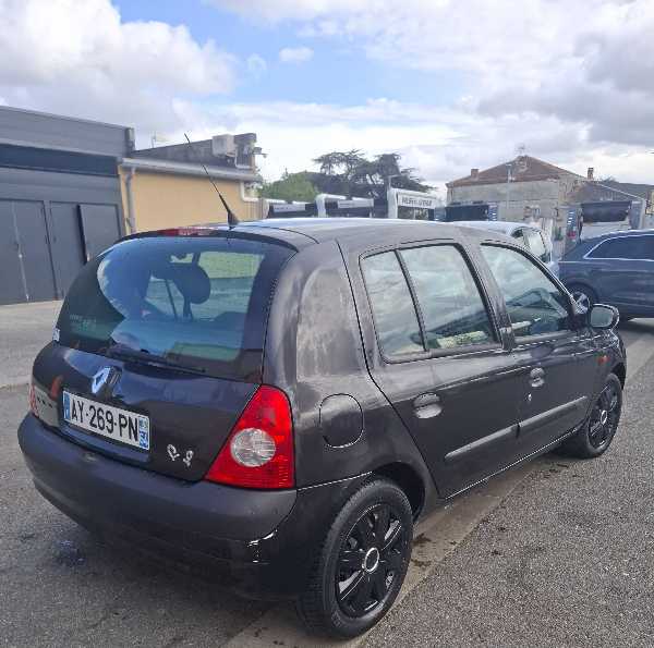 Renault Clio III 1.4 16V 100 EXPRESSION 5P
