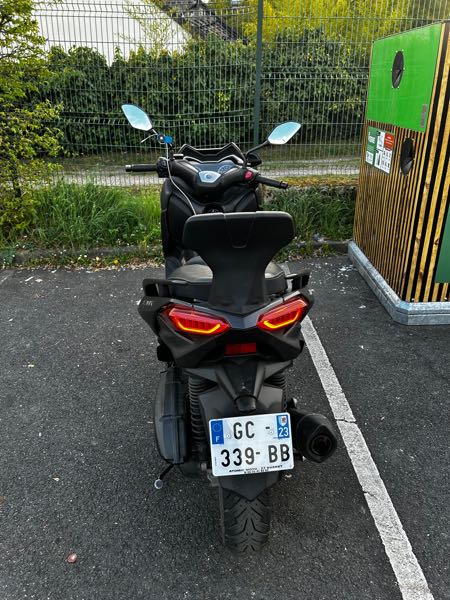 YAMAHA X-MAX ABS