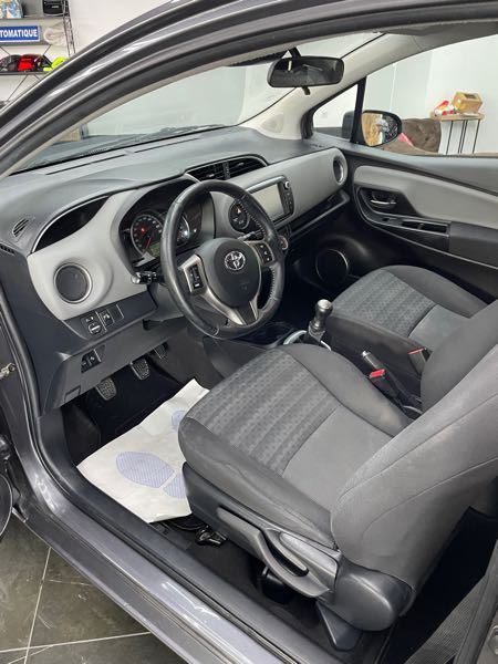 Toyota Yaris III (3) 69 VVT-I ACTIVE 3P