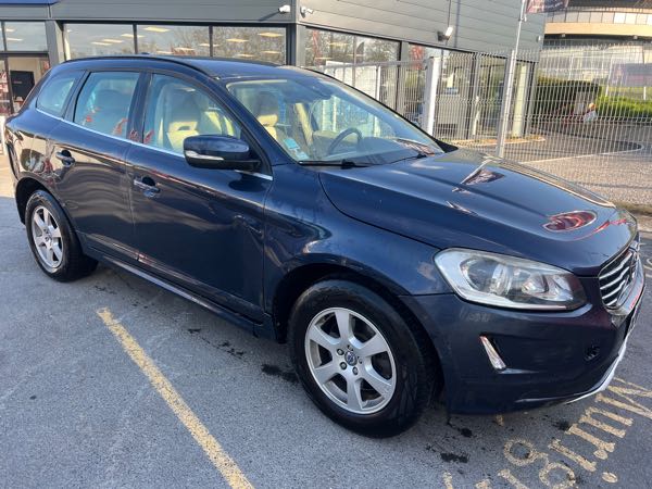 Volvo Xc60 (2) D4 181 AWD MOMENTUM