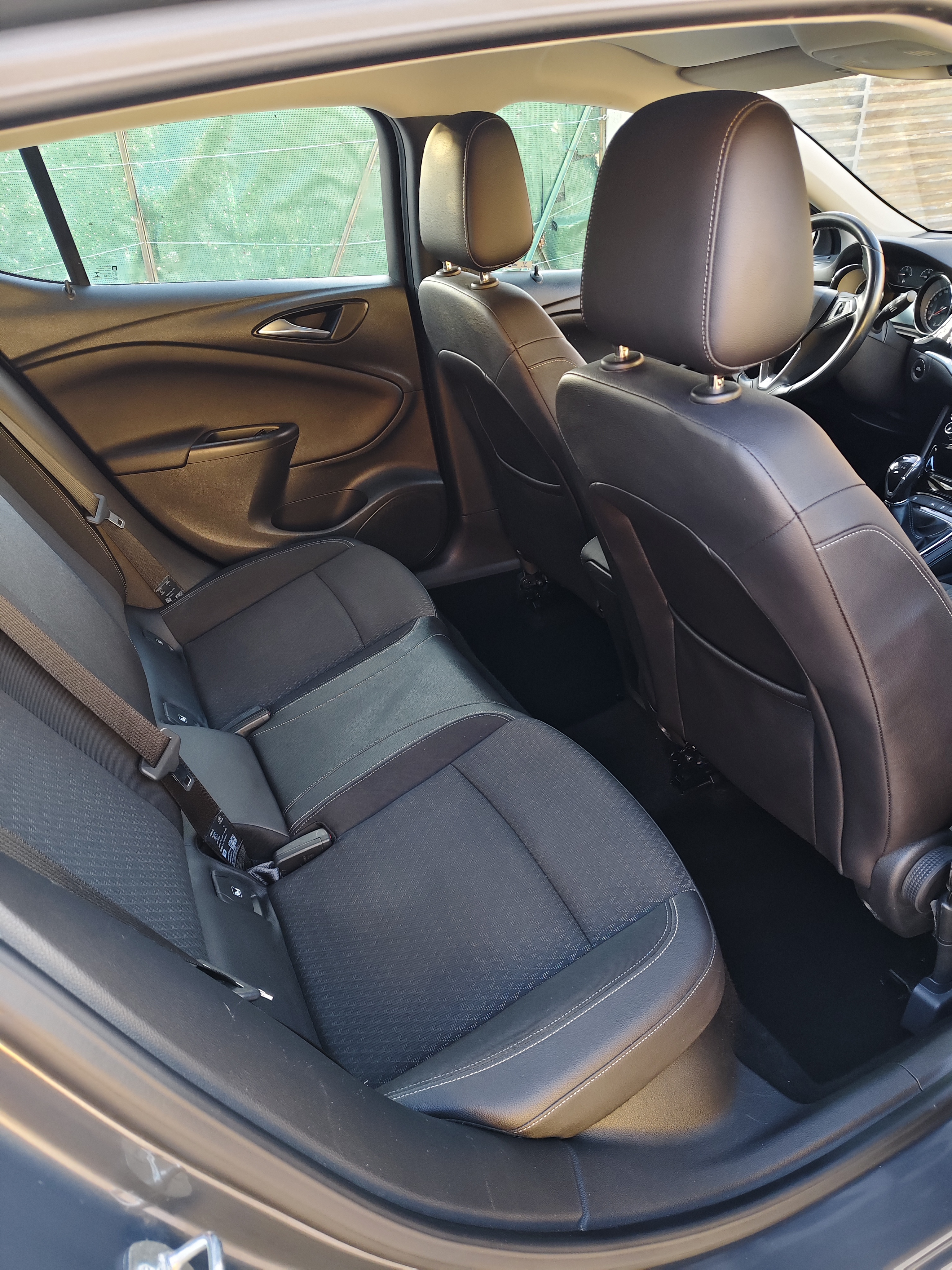 Opel Astra V 1.6 CDTI 110 ECOFLEX S/S BUSINESS CONNECT
