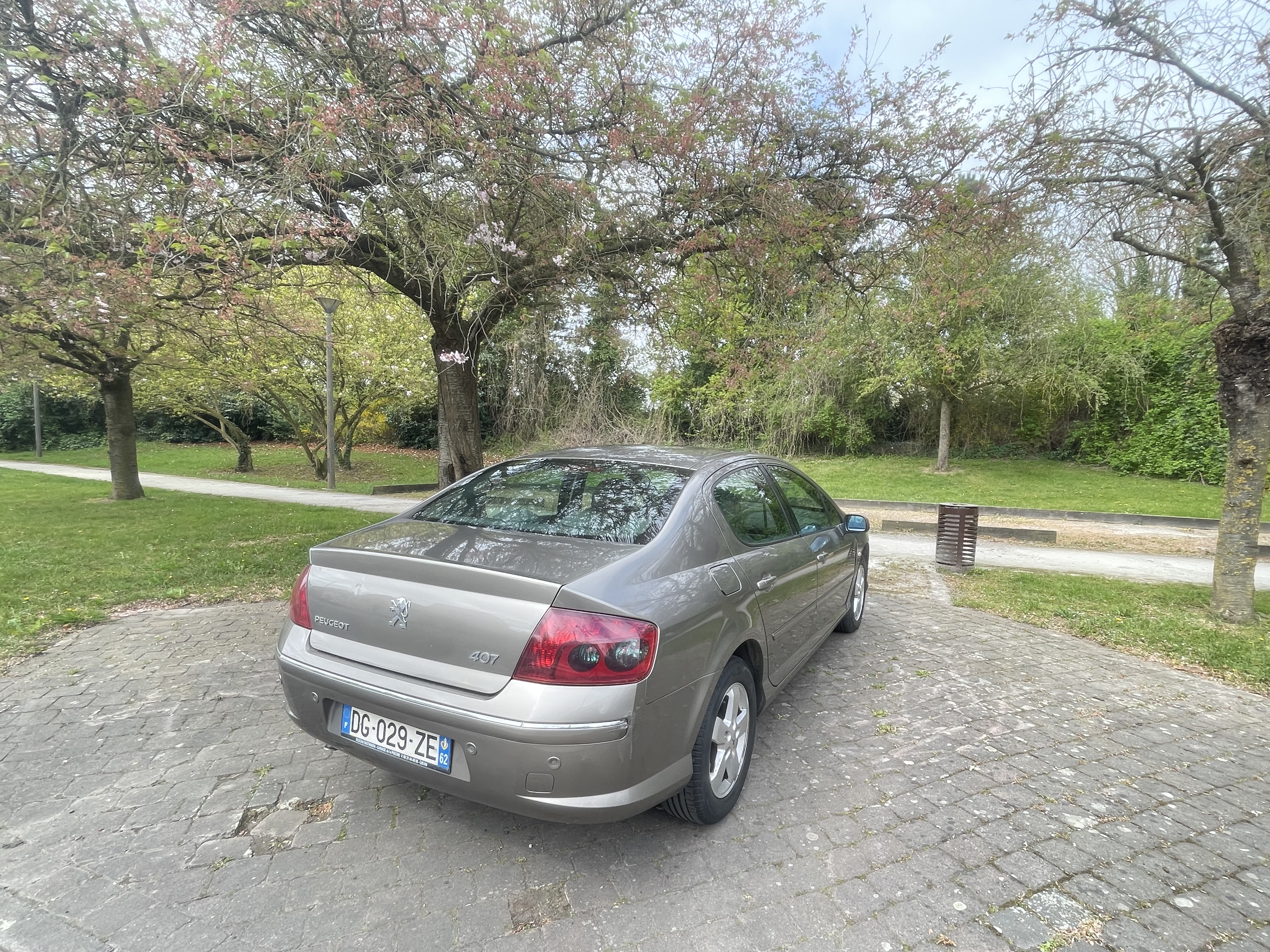 Peugeot 407 1.6 HDI FAP EXECUTIVE PACK