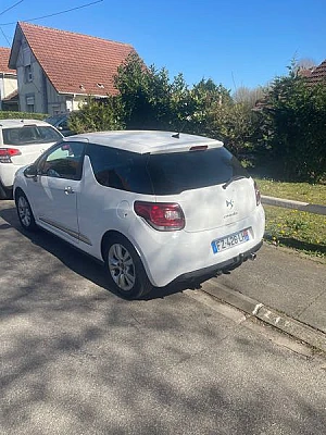 Citroen Ds3 (2) 1.6 E-HDI 90 SO CHIC