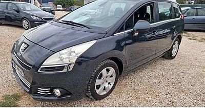 Peugeot 5008 1.6l hdi 110ch PACK CLIM