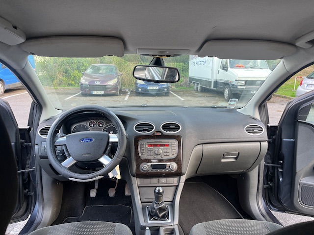 Ford Focus II 1.6 115 TI-VCT TRES SPECIALE 5P