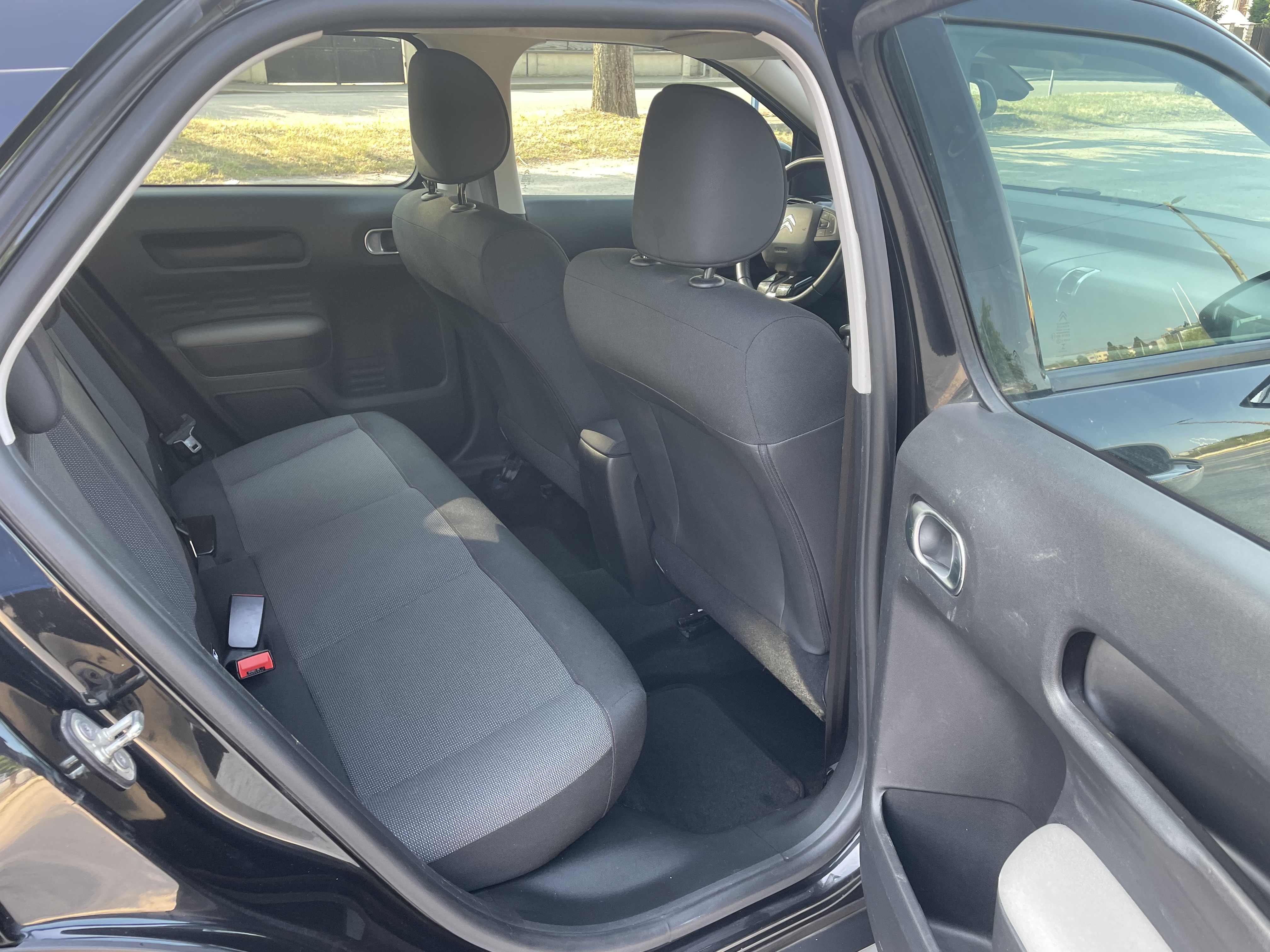 Citroen C4 Cactus (2) 1.5 Bleu HDI 120 s&s Feel Business Eat6