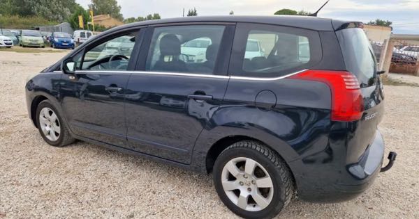 Peugeot 5008 1.6l hdi 110ch PACK CLIM