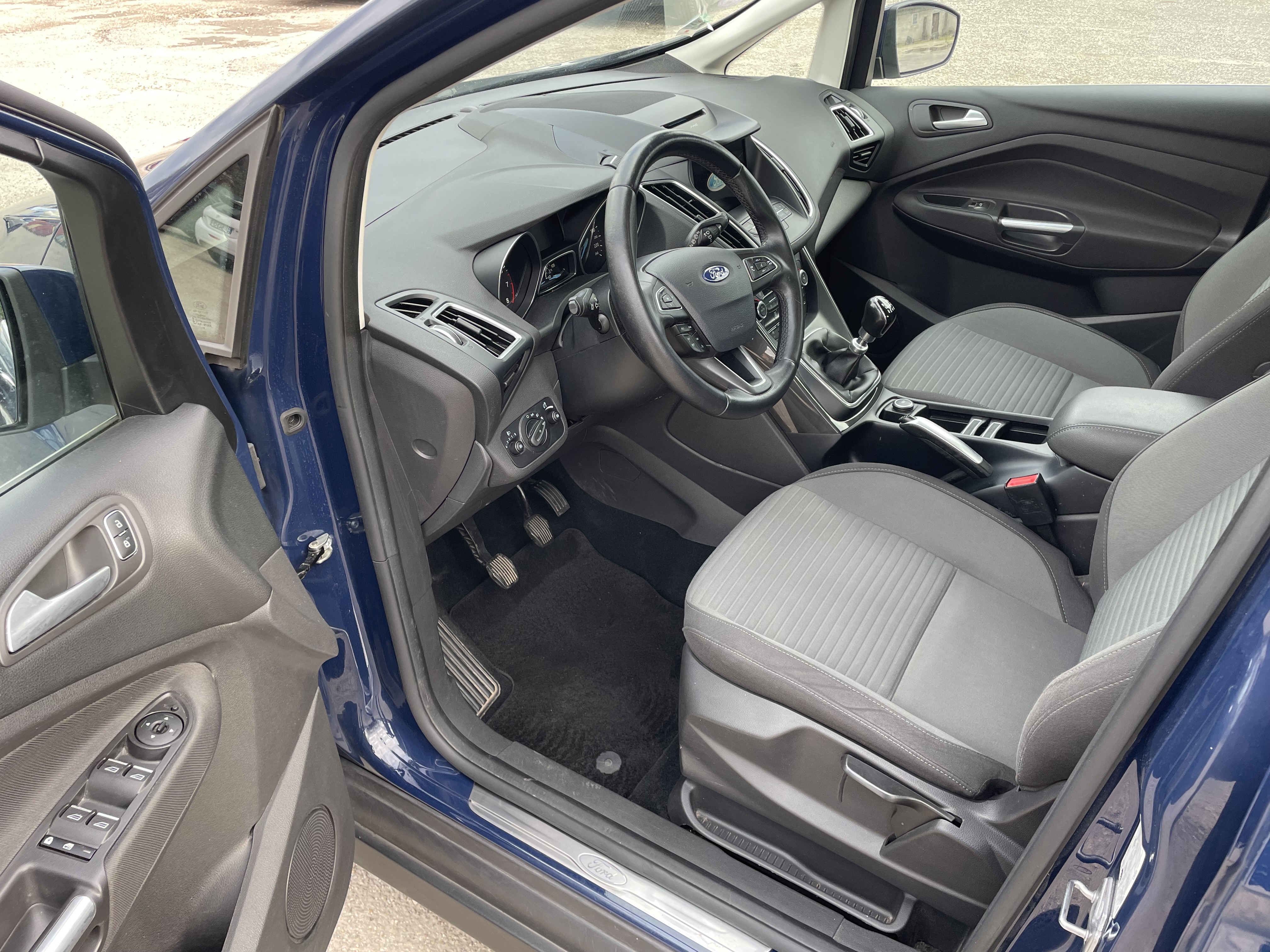 Ford C-max II (2) 1.0 ECOBOOST 125 cv TITANIUM bv6 7 Places