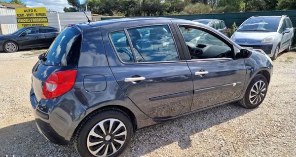 Renault Clio 3 1.5l dci 105ch pack clim 2007