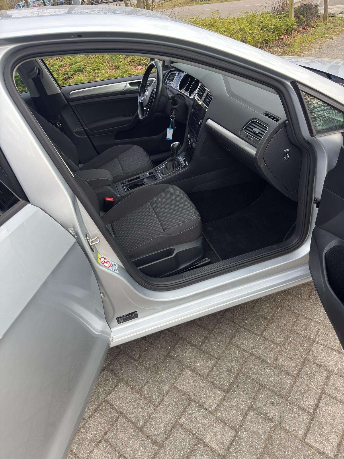 Volkswagen Golf 1.5 TGI  TRENDLINE DSG