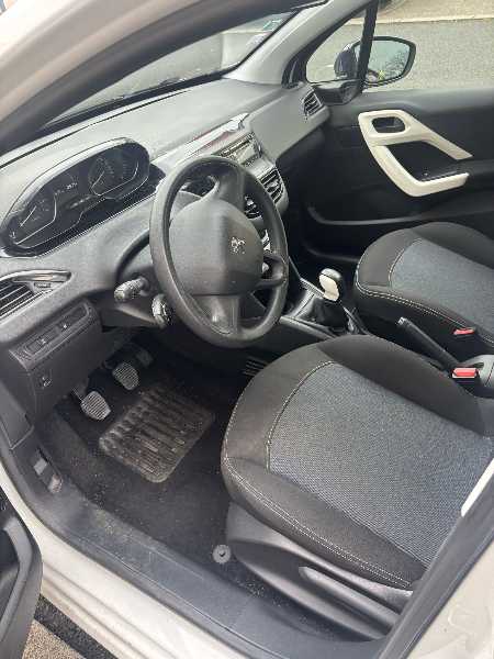 Peugeot 208 (2) 1.2 PURETECH 68 LIKE 5P