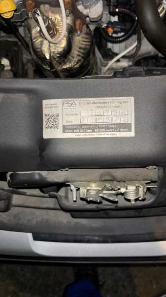 Peugeot 208 (2) 1.2 PURETECH 68 LIKE 5P