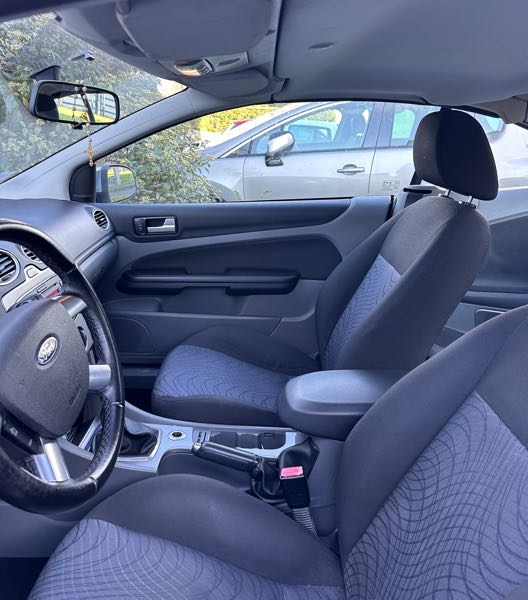 Ford Focus II COUPE CABRIOLET 1.6 100 TREND