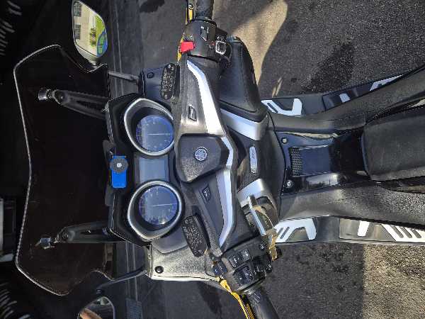YAMAHA T-MAX DX