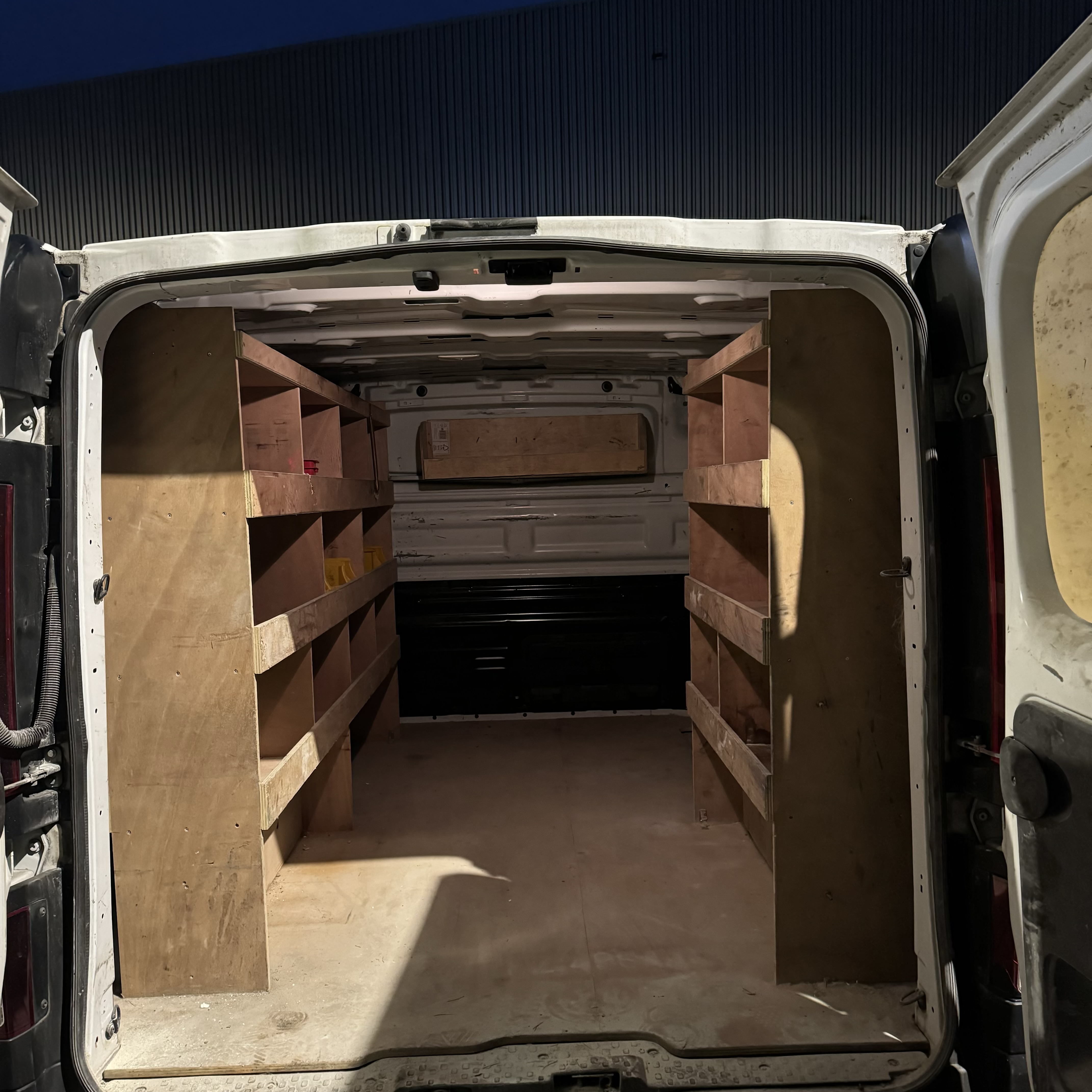 Renault Trafic III (2) FOURGON GRAND CONFORT L1H1 1200 ENERGY DCI 145 EDC