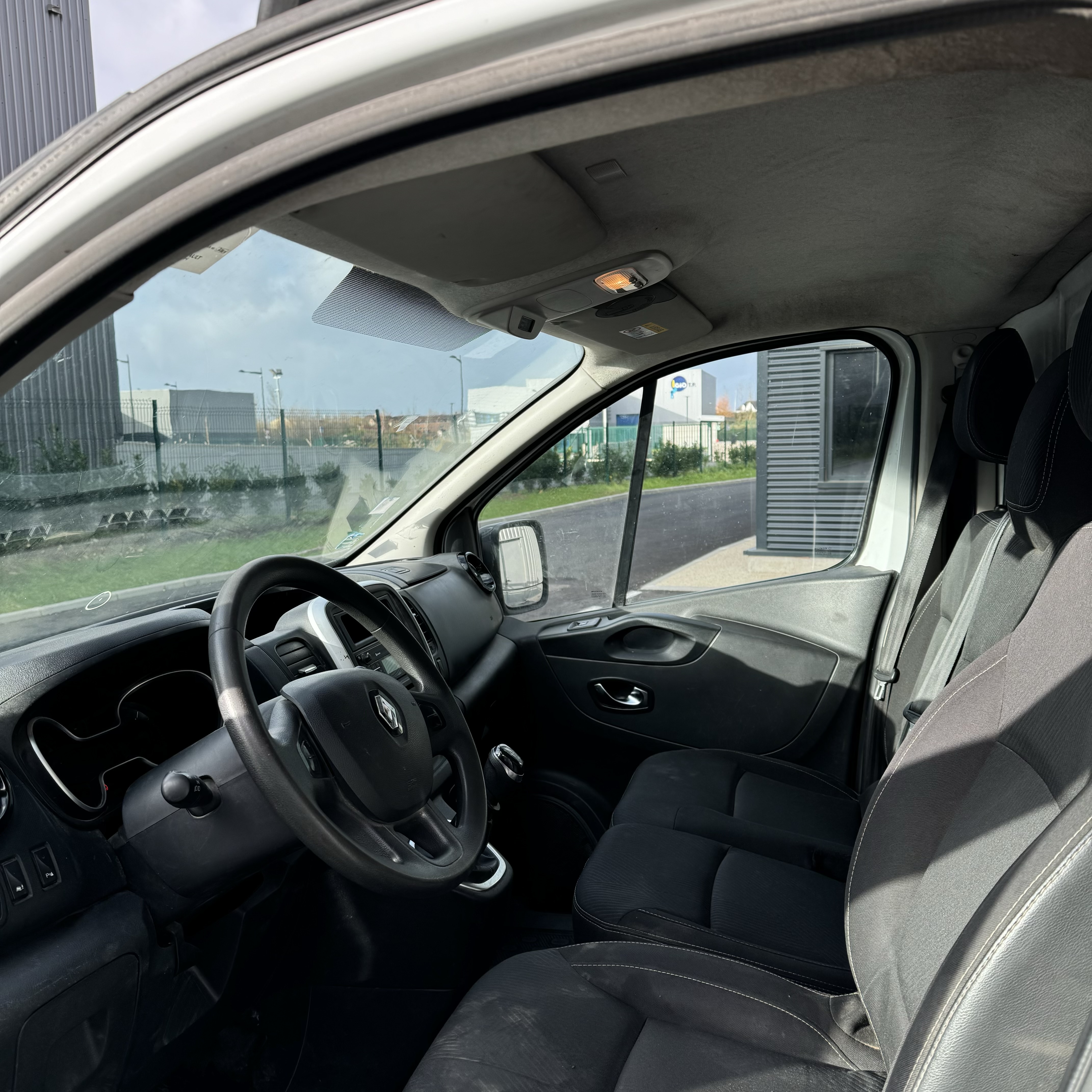 Renault Trafic III (2) FOURGON GRAND CONFORT L1H1 1200 DCI 120