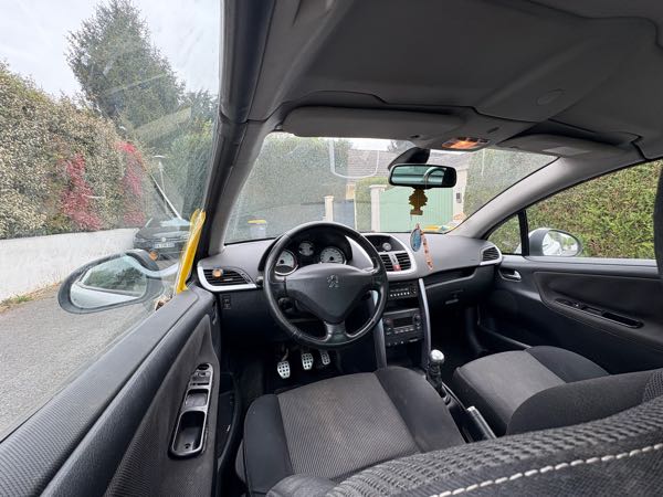 Peugeot 207 (2) 207CC 1.6 HDI 110cv