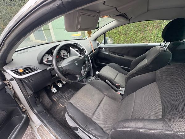 Peugeot 207 (2) 207CC 1.6 HDI 110cv