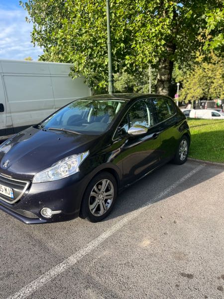 Peugeot 208 (2) 1.2 PURETECH 82 S&amp;S ACTIVE 5P