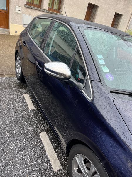 Peugeot 208 (2) 1.2 PURETECH 82 S&amp;S ACTIVE 5P