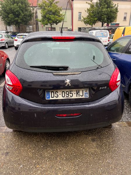 Peugeot 208 (2) 1.2 PURETECH 82 S&amp;S ACTIVE 5P