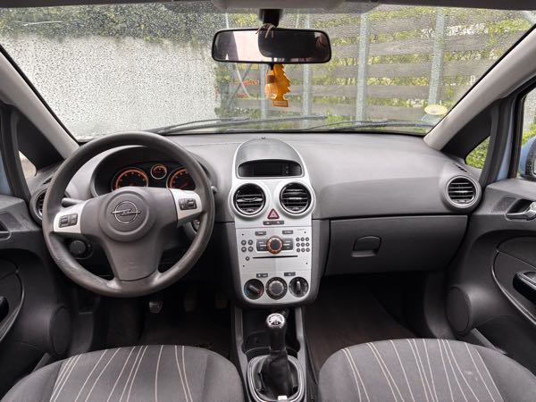 Opel Corsa IV 1.2 TWINPORT ENJOY 5P