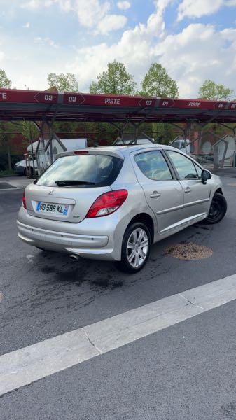Peugeot 207 1.6 HDI 16V 110 FAP GRIFFE 5P