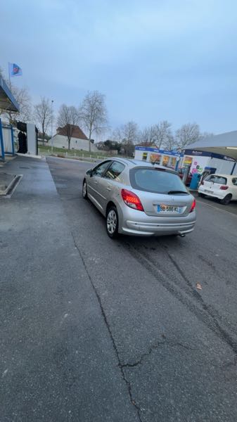 Peugeot 207 1.6 HDI 16V 110 FAP GRIFFE 5P