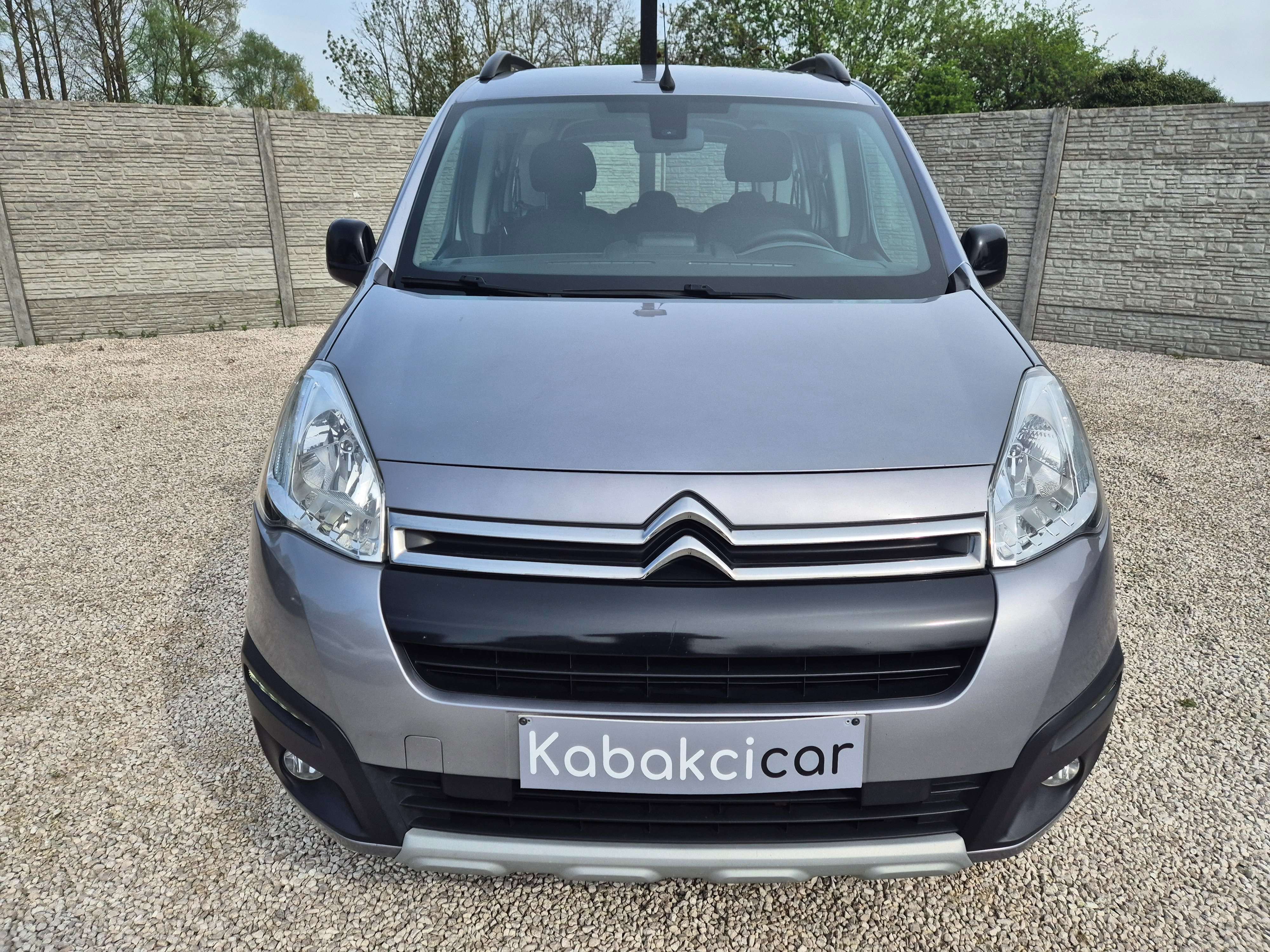 Citroen Berlingo 1.6 BlueHDi //CARPLAY//GPS//CRUISE/USB/GARANTIE