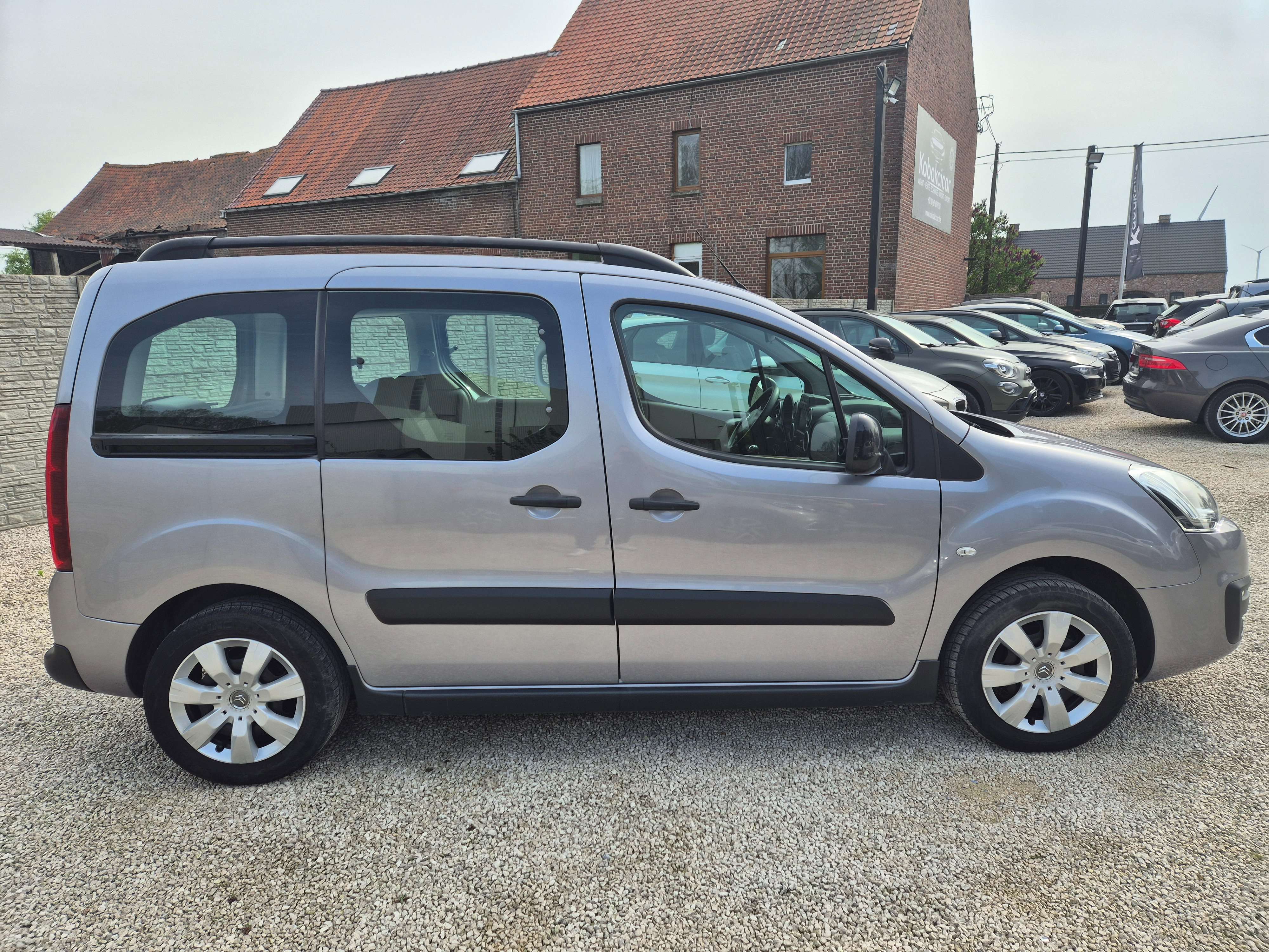 Citroen Berlingo 1.6 BlueHDi //CARPLAY//GPS//CRUISE/USB/GARANTIE