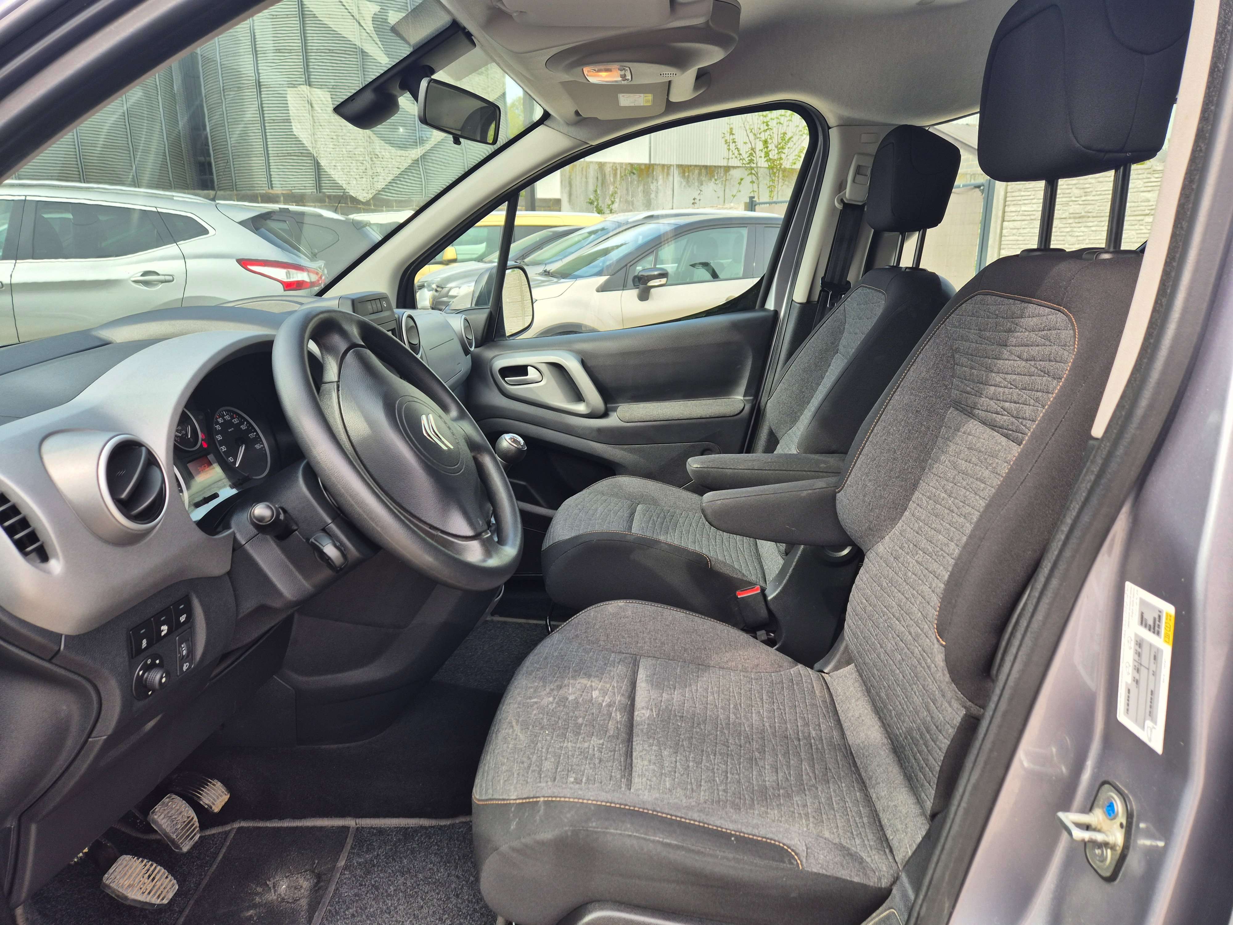 Citroen Berlingo 1.6 BlueHDi //CARPLAY//GPS//CRUISE/USB/GARANTIE