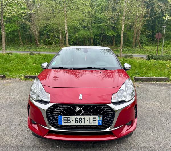 Ds 3 DS 3 1.6 BlueHDi 100cv SS BVM5 So Chic, 5 cv / 3 ptes/ 5pl