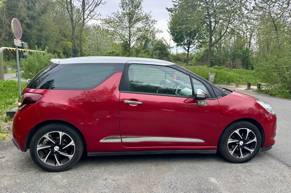 Ds 3 DS 3 1.6 BlueHDi 100cv SS BVM5 So Chic, 5 cv / 3 ptes/ 5pl