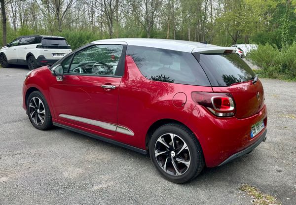 Ds 3 DS 3 1.6 BlueHDi 100cv SS BVM5 So Chic, 5 cv / 3 ptes/ 5pl