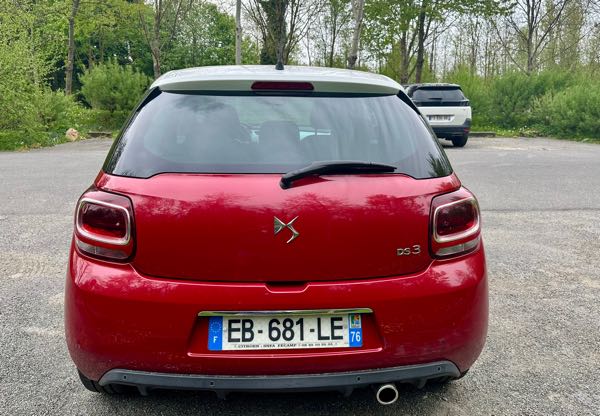 Ds 3 DS 3 1.6 BlueHDi 100cv SS BVM5 So Chic, 5 cv / 3 ptes/ 5pl