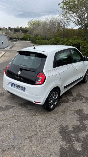 Renault Twingo II (2) 1.2 LEV 16V 75 LIMITED ECO2