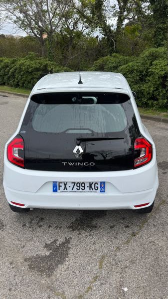 Renault Twingo II (2) 1.2 LEV 16V 75 LIMITED ECO2