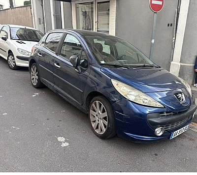 Peugeot 207 1.6 HDI 16V 110 EXECUTIVE 5P