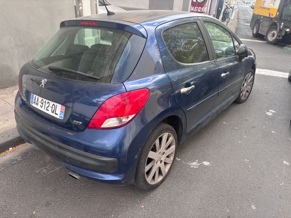 Peugeot 207 1.6 HDI 16V 110 EXECUTIVE 5P