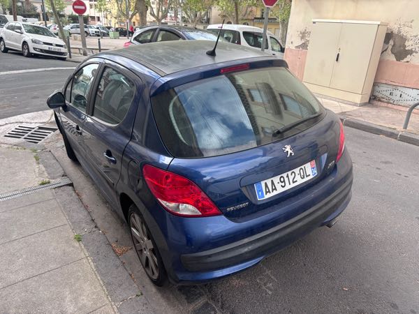 Peugeot 207 1.6 HDI 16V 110 EXECUTIVE 5P
