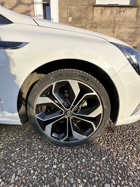 Renault Megane IV 1.3 TCE 140 FAP GT-LINE