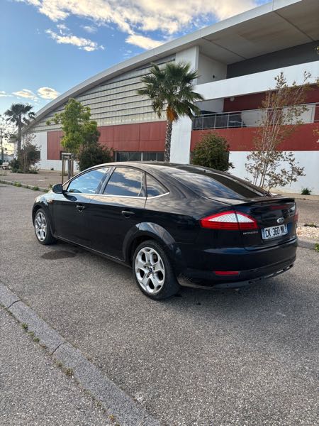 Ford Mondeo III (2) 1.8 TDCI 125 GHIA BVM6 4P