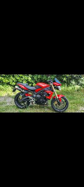 TRIUMPH STREET TRIPLE S ROUGE