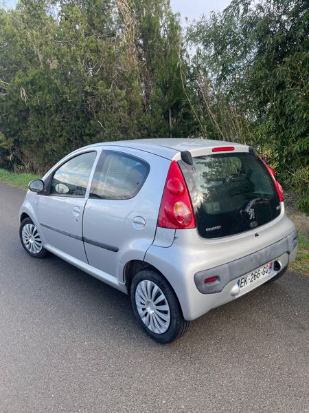 Peugeot 107 (2) 1.0 68 URBAN MOVE 2-TRONIC 5P