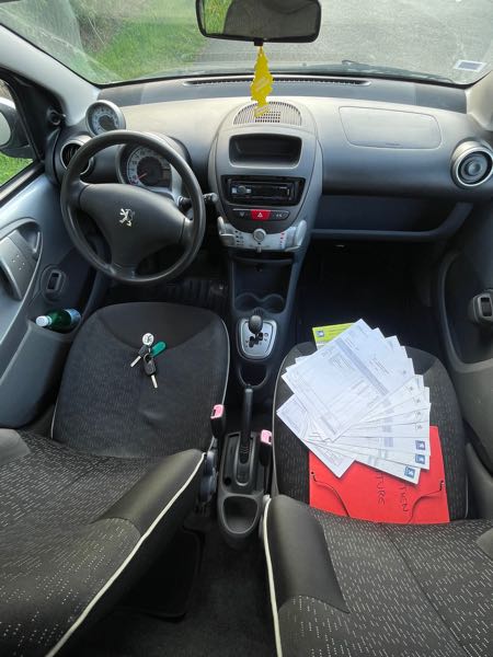 Peugeot 107 (2) 1.0 68 URBAN MOVE 2-TRONIC 5P