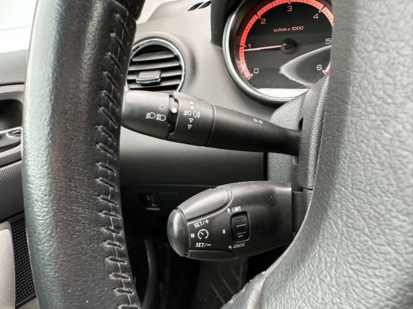 Peugeot 308 (2) SW 1.6 HDI 92 CONFORT PACK BVM5